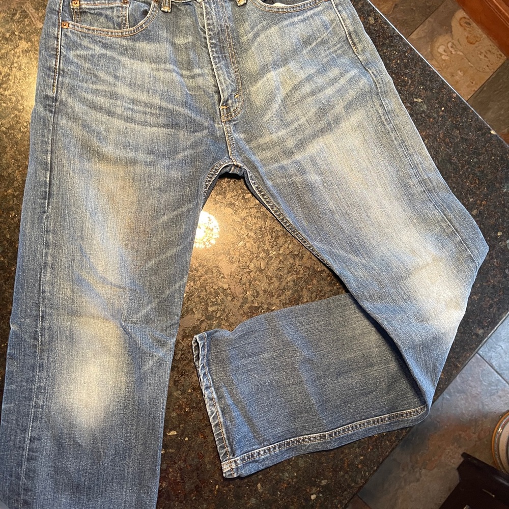 Levi's Classic Denim Men's Jeans - Picture 4 of 5